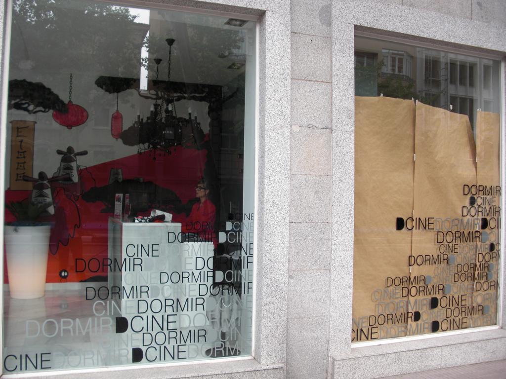 Dormirdcine Madrid Exteriör bild